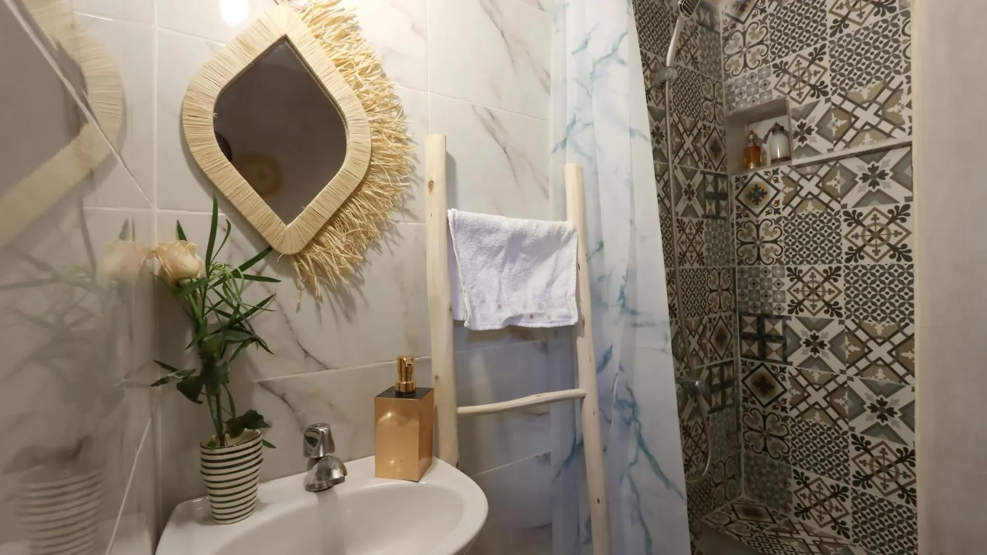 Riad Blue Marrakesh Apartment