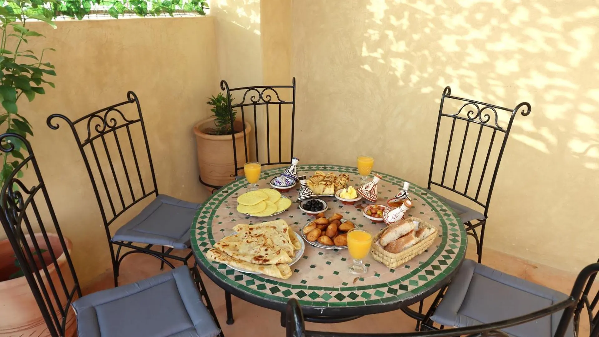 Riad Blue Marrakesh Apartment